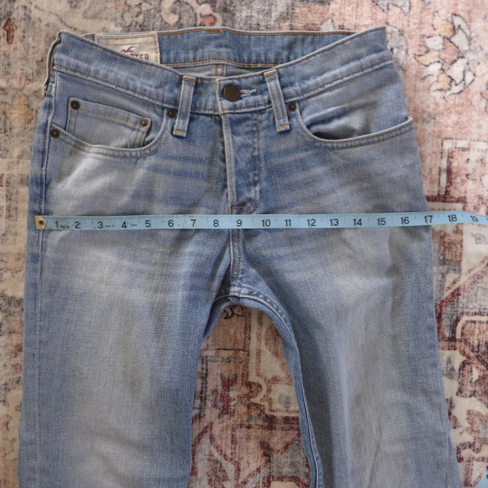 Hollister Button Fly "The Skinny" Jean - Picture 5 of 10